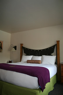 Gonzo Inn bedroom
